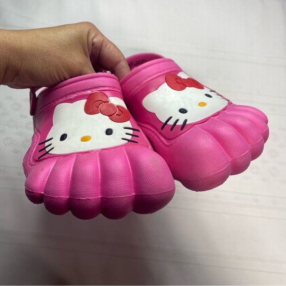 Hello Kitty sandals - Picture 3 of 8